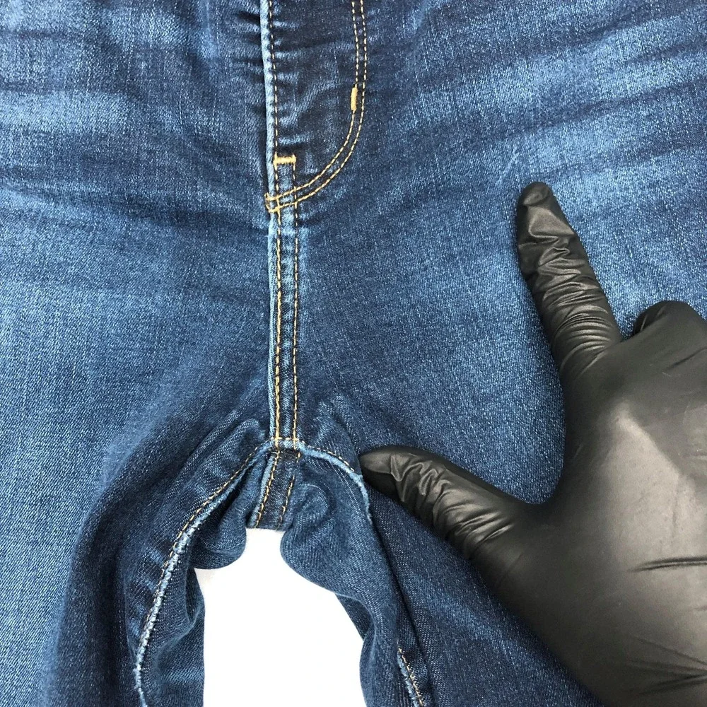 Levis 311 Shaping Skinny Jeans Womens 28 Blue Stretch Denim Premium Mid Rise Day - Picture 16 of 16